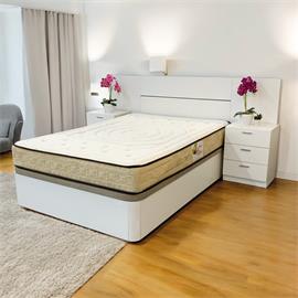 conjuntocabeceroymesitasenambientedormitorio